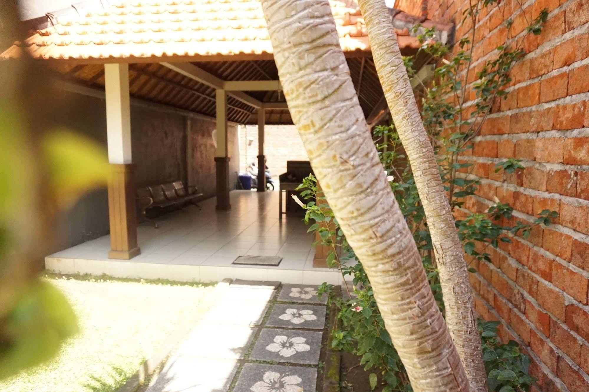 דנפסאר Cameng Homestay מראה חיצוני תמונה